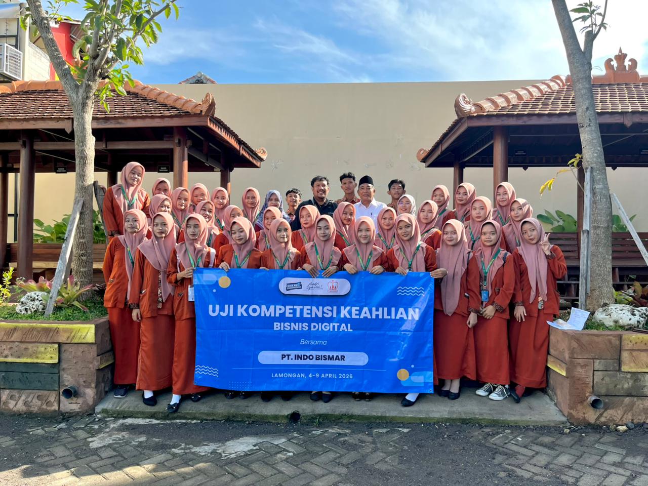 Kolaborasi PT Indo Bismar dan SMK NU 1 Karanggeneng Lamongan dalam UKK Bisnis Digital 2026