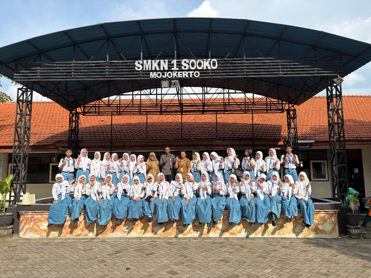 Langkah Nyata PT Indo Bismar Dukung Generasi Kompeten di SMKN 1 Sooko Mojokerto